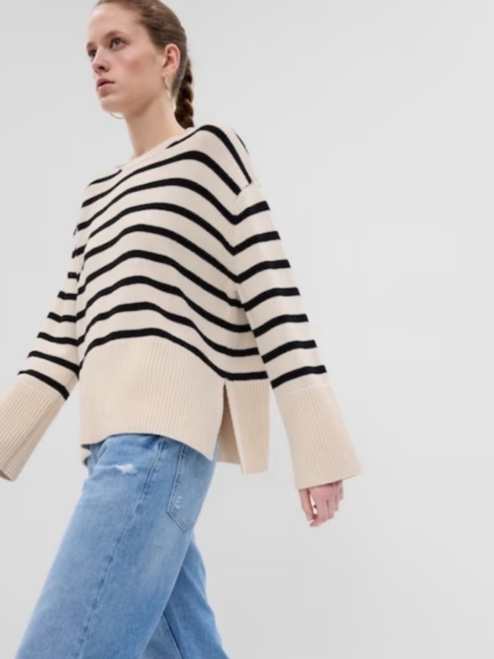 Gap 24/7 split-hem crewneck sweater